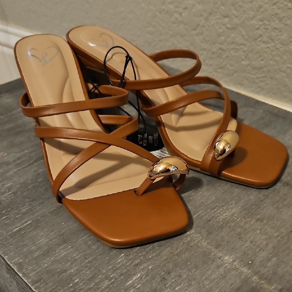 Chic Tan Strappy Heels with Gold Accents